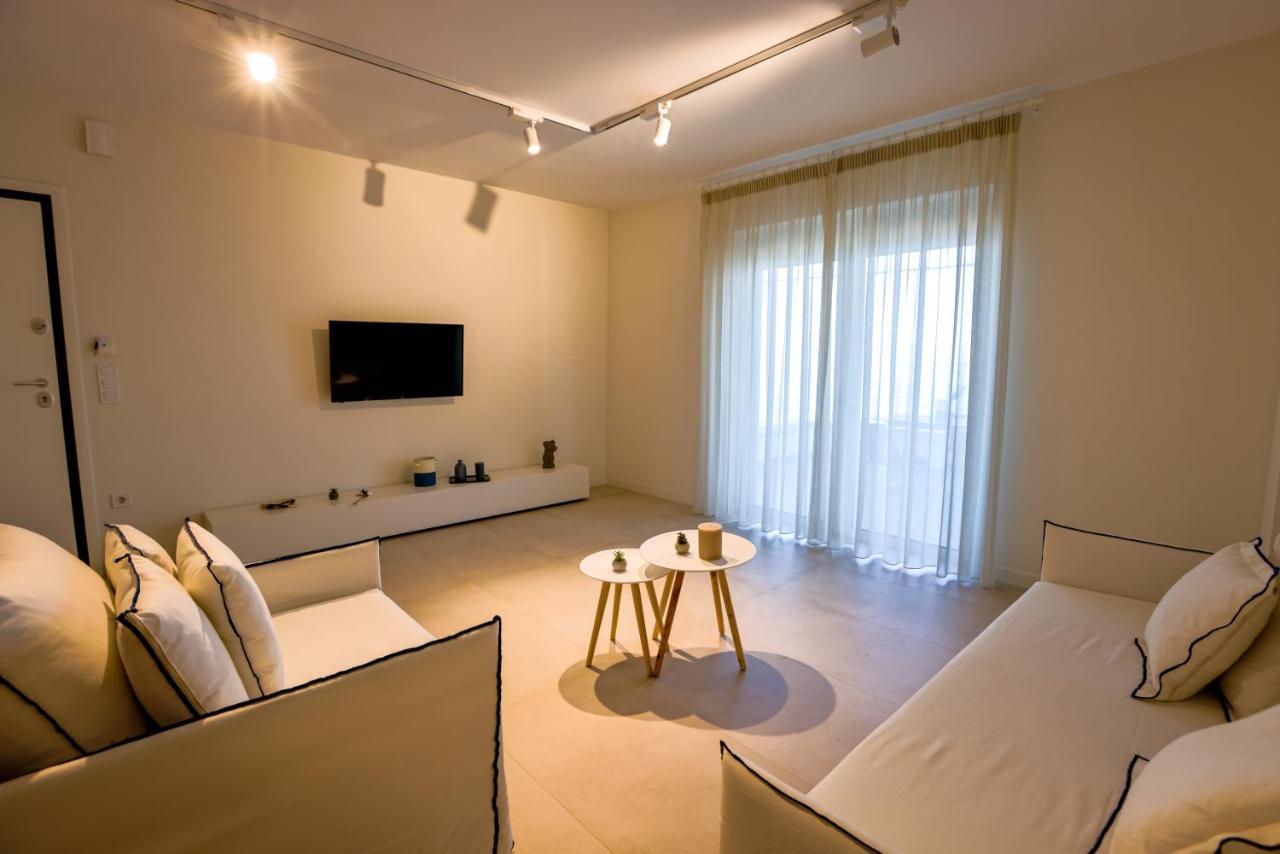 La Mer Bleue Beachfront Boutique Apartments Vrachati Exterior photo