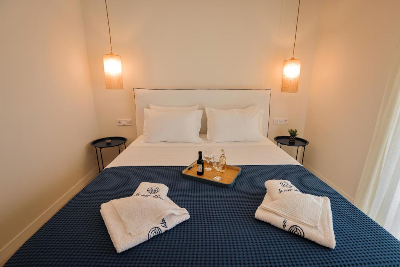 La Mer Bleue Beachfront Boutique Apartments Vrachati Exterior photo
