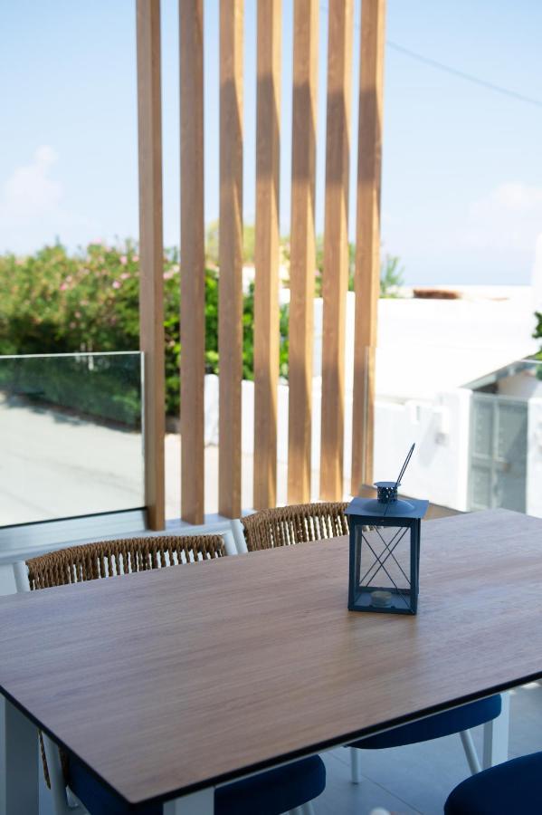 La Mer Bleue Beachfront Boutique Apartments Vrachati Exterior photo
